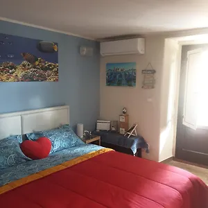 https://viky-house.catania-hotels.net