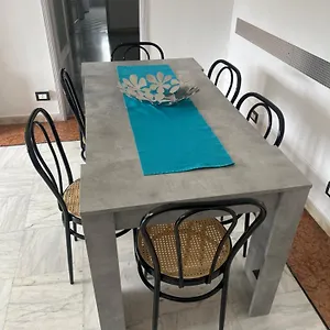 https://noemi-house.hotelitalianriviera.com
